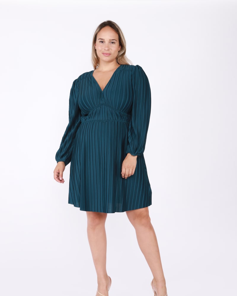 Front of a model wearing a size 0X Torey Allover Pleated V-Neck Dress in Teal by DEX PLUS. | dia_product_style_image_id:246260